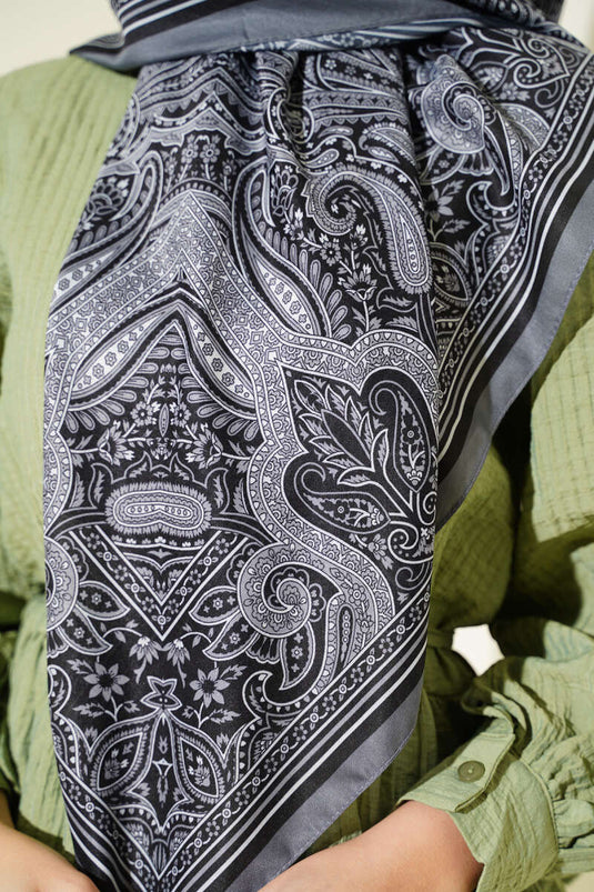 120 cm Ethnic Pattern Scarf Smoke Gray