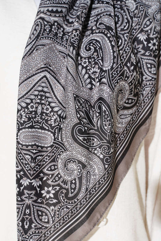 120 cm Ethnic Pattern Scarf Black Mink