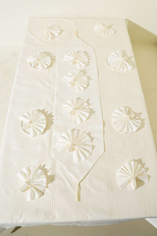 Service de table 26 pièces, blanc cassé