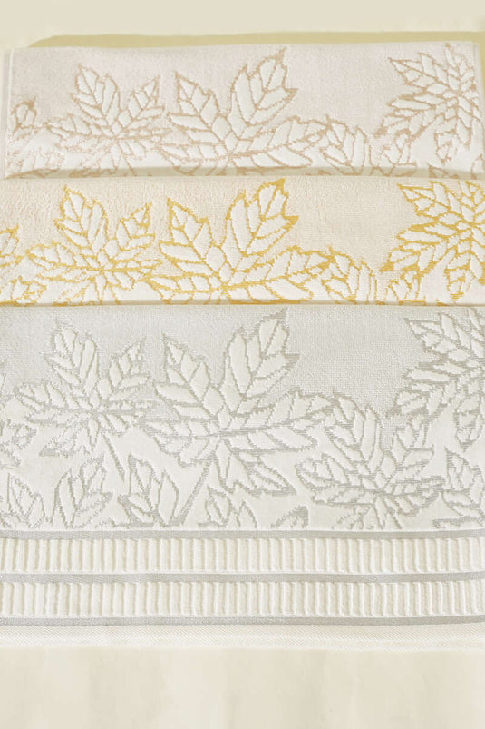 Set da 3 Asciugamani Eleganti con Motivo a Foglia per Mani e Viso, Assortiti 1