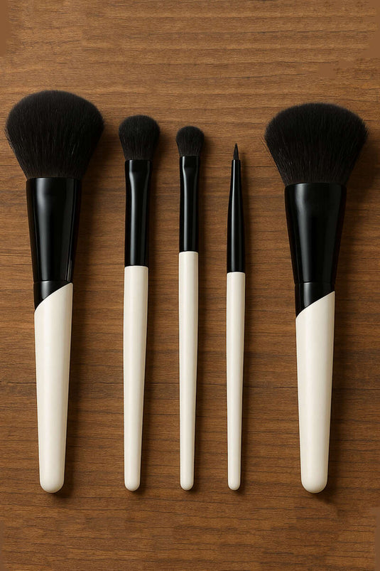 طقم فرش مكياج مكون من 5 قطع، أسود