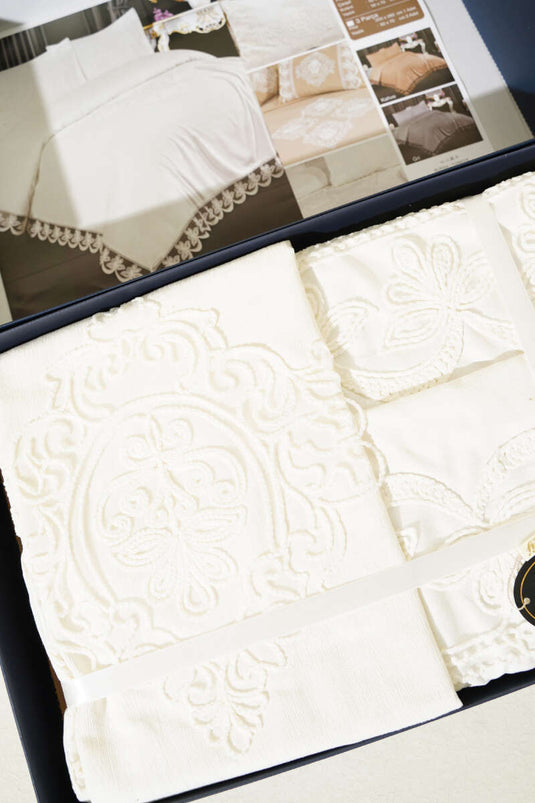 طقم مفروشات مبطن بنمط البرسيم المزدوج مكون من 6 قطع، لون كريمي