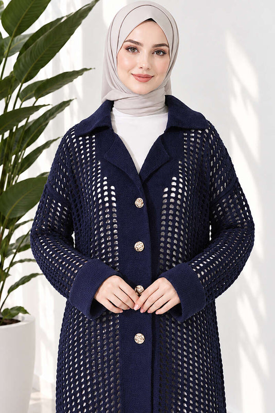 Lichtblauwe Gebreide Cardigan Met Knopen En Decoraties