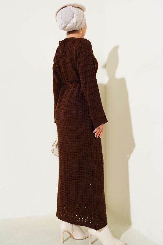 Robe en maille ajourée avec ceinture en corde, marron