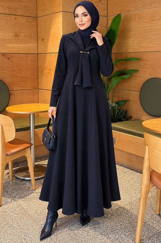 Marineblaues Cape-Kragen Kleid Mit Accessoires
