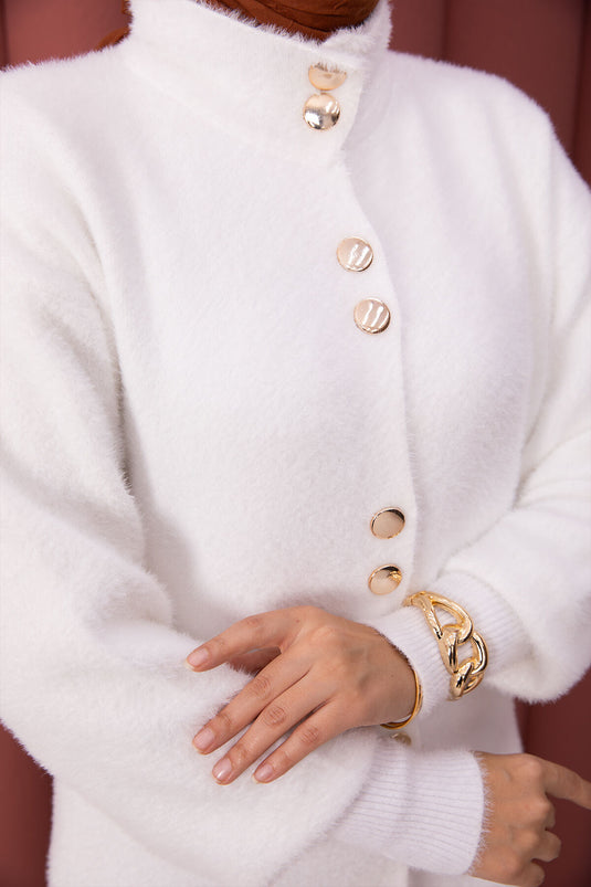 Gilet hijab en angora écru à boutons dorés