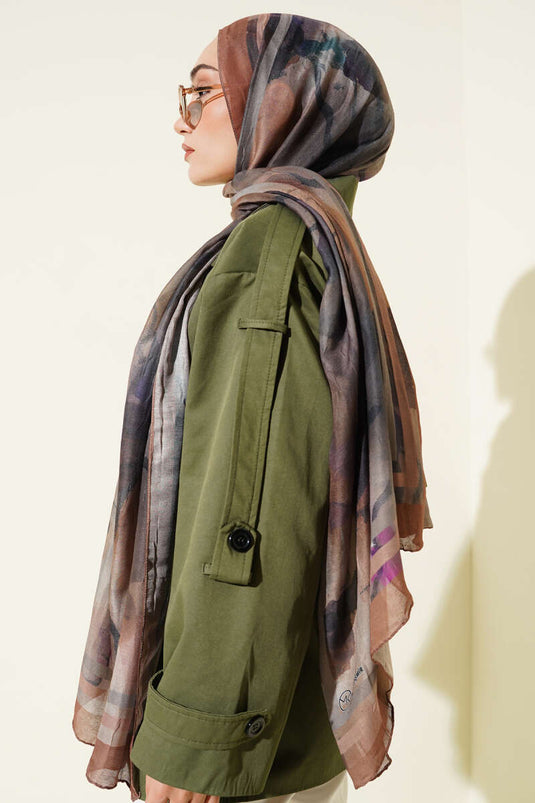 شال شريطي متدرج من سلسلة العنبر بلون الجمل