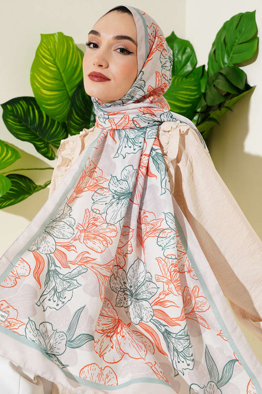 شال ناعم بنقشة زهور عتيقة باللون البيج