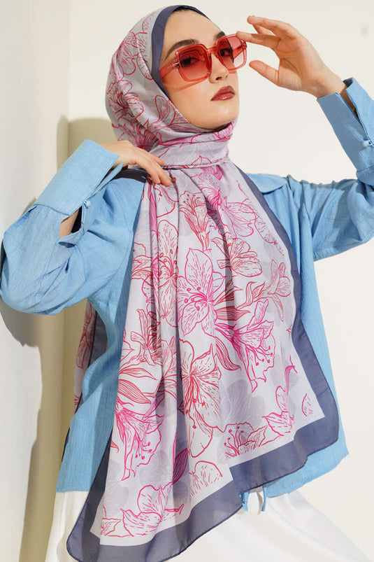 شال ناعم بنقشة زهور عتيقة باللون الرمادي