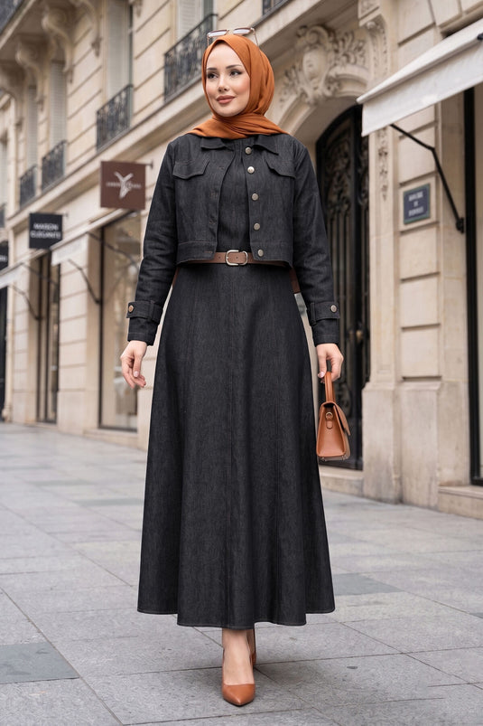 Conjunto de dos piezas con vestido y chaqueta vaquera con detalles de hombreras en negro