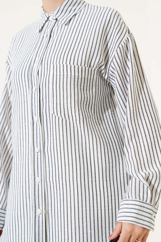 Camicia a righe con pieghe posteriori nera