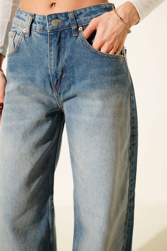 Arka Tokalı Geniş Paça Salaş Kot Pantolon Açık Mavi