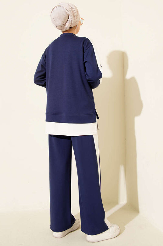 Ensemble double avec écusson détaillé et garniture en velours bleu marine