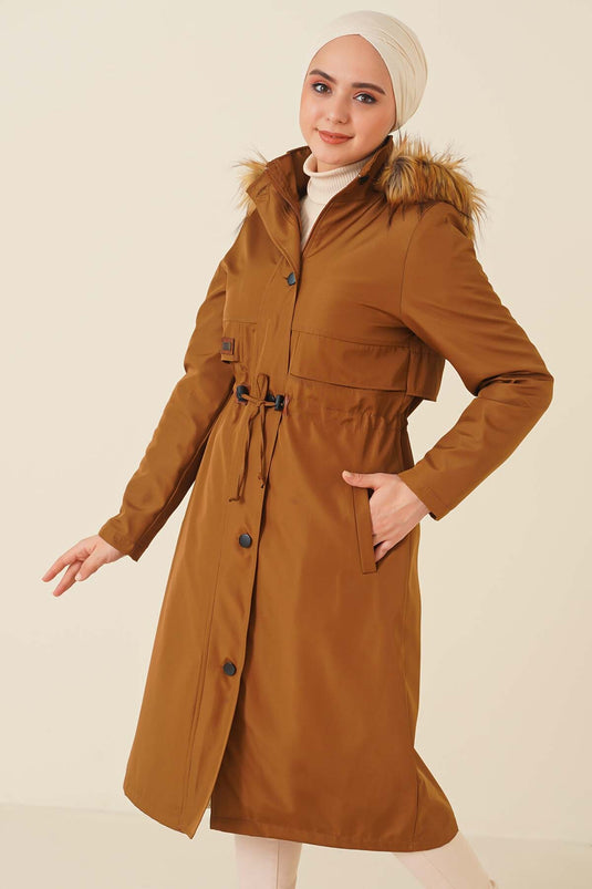Manteau froncé à taille brodée Tan