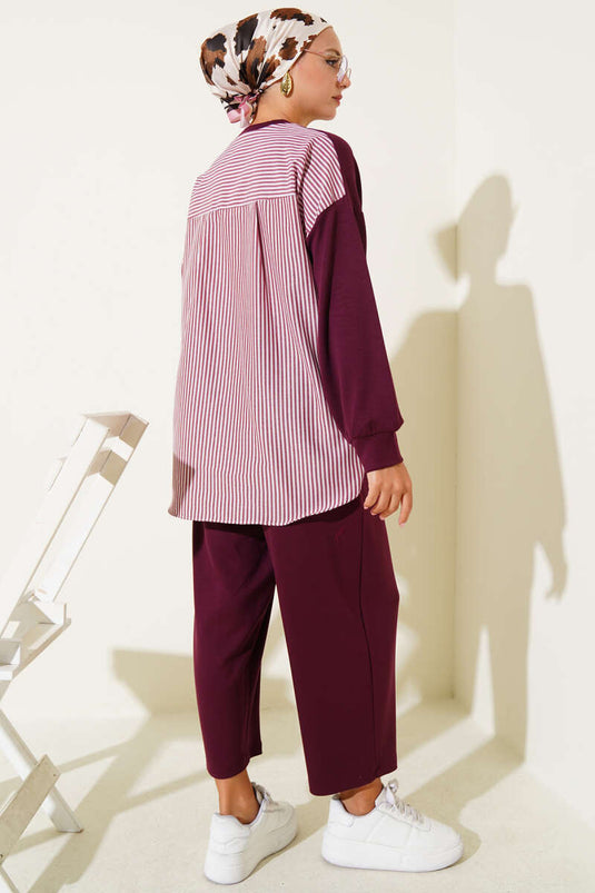 بدلة مكونة من قطعتين مزينة بخطوط شعار بورجوندي