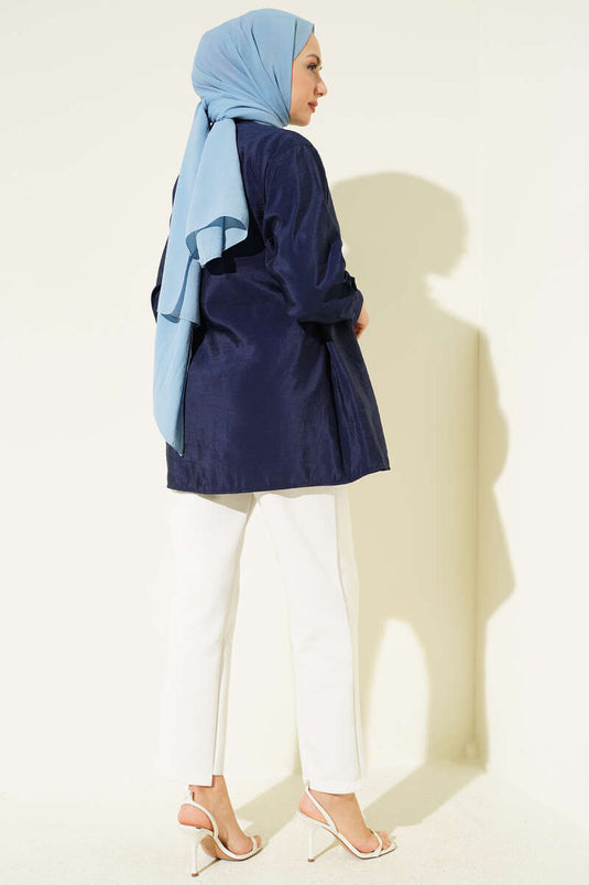Asymmetrisches Hemd mit Bindung in Marineblau