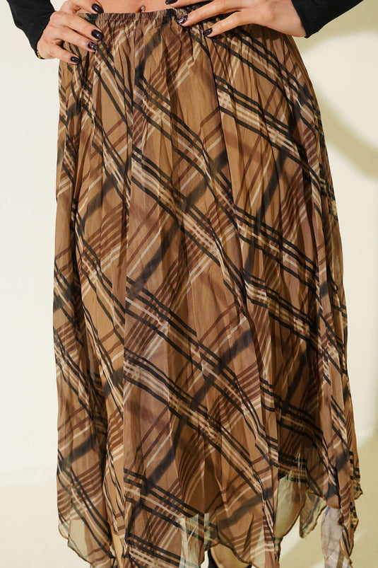 Asymmetrischer kariert gemusterter Chiffon-Midirock Latte