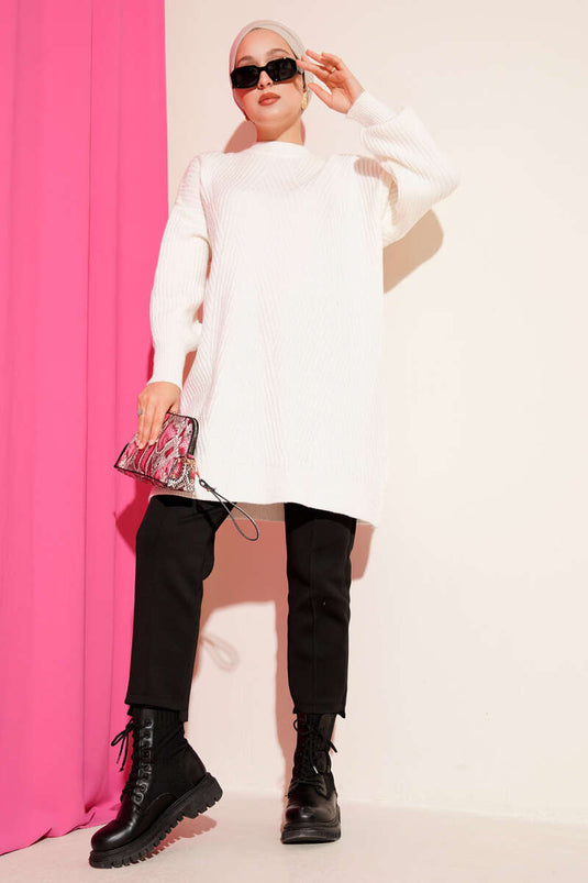 تونيك محبوك مخطط منقوش غير متماثل، لون بيج فاتح