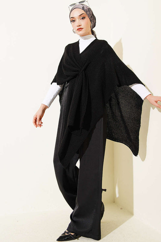 Poncho in maglia a taglio asimmetrico nero