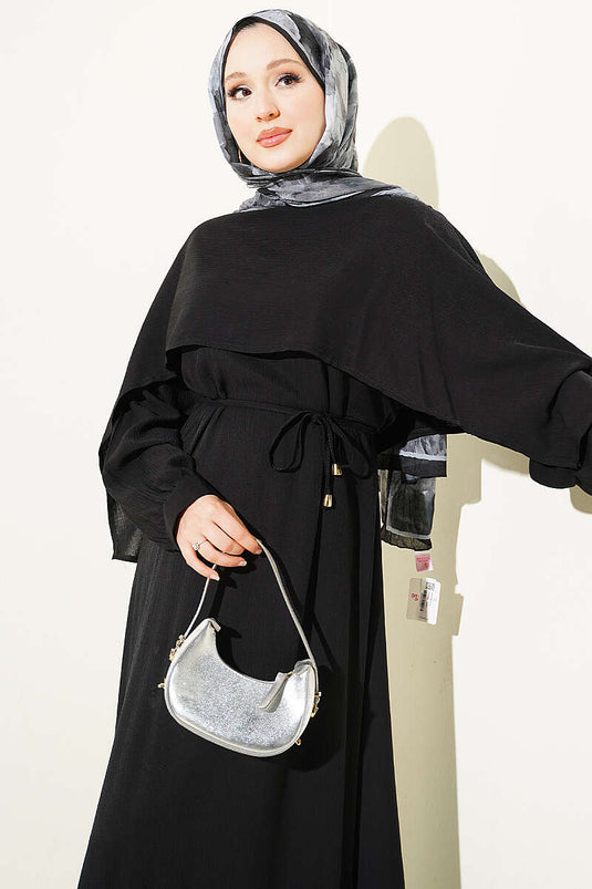 Robe Asymétrique Avec Épaule Et Patch Noir