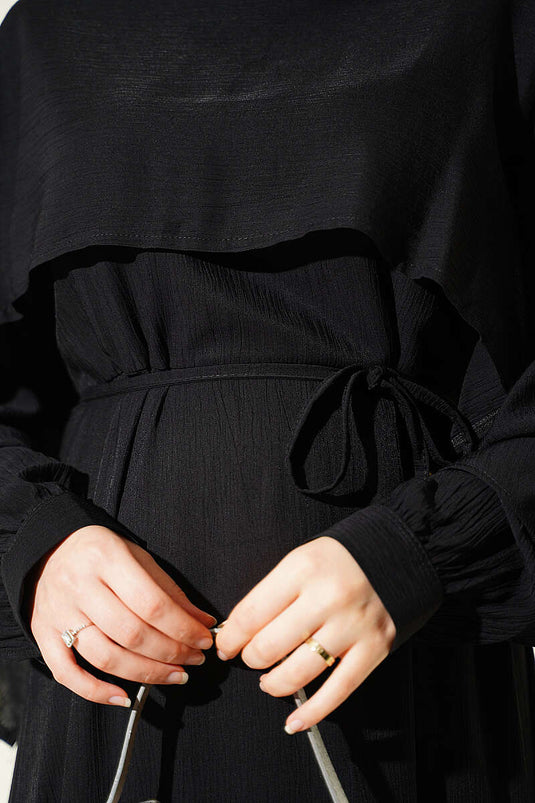 Robe Asymétrique Avec Épaule Et Patch Noir