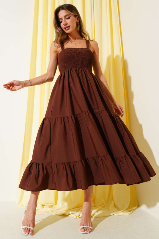 Abito con spalline e decorazioni anteriori, marrone