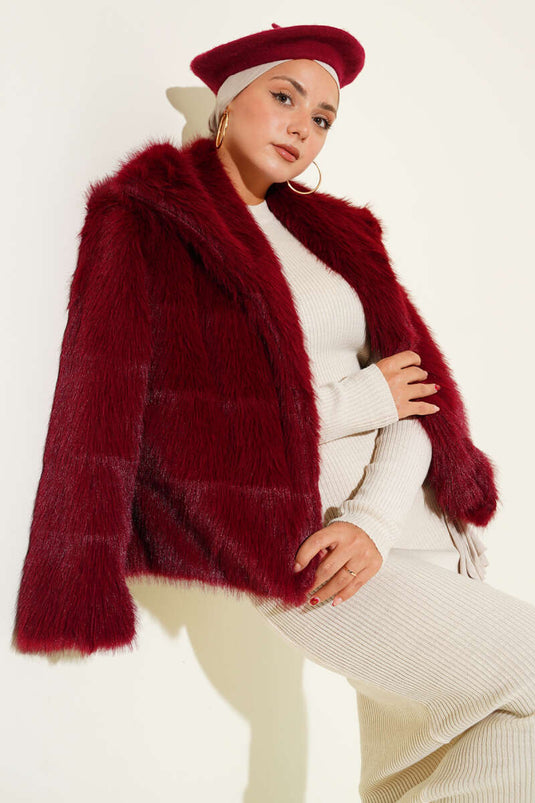 Manteau en fourrure doublé bordeaux