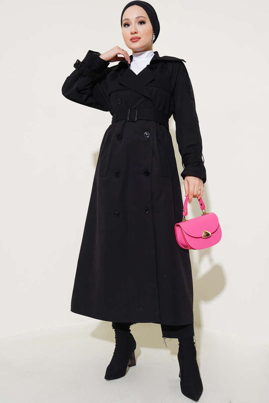 Gefütterter, langer Trenchcoat mit Gürtel in Schwarz