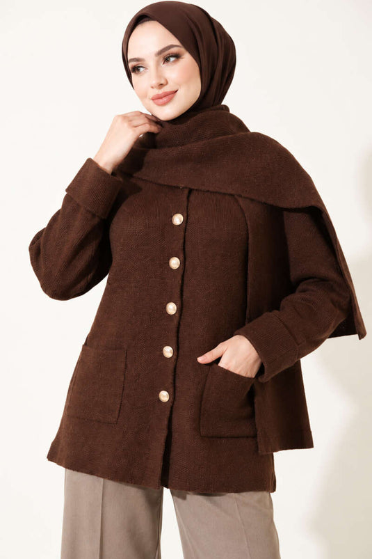 Chaqueta De Punto Marrón Con Botones Y Detalle De Bufanda