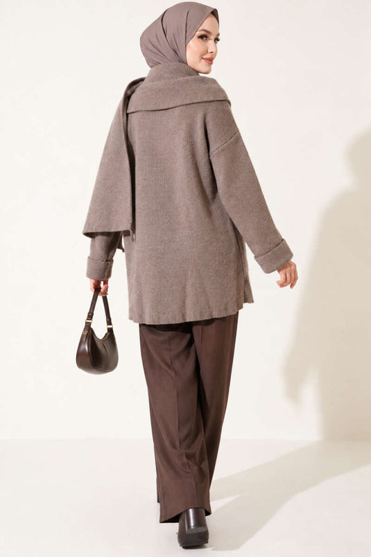 Cardigan In Maglia Con Bottoni E Cintura In Visone