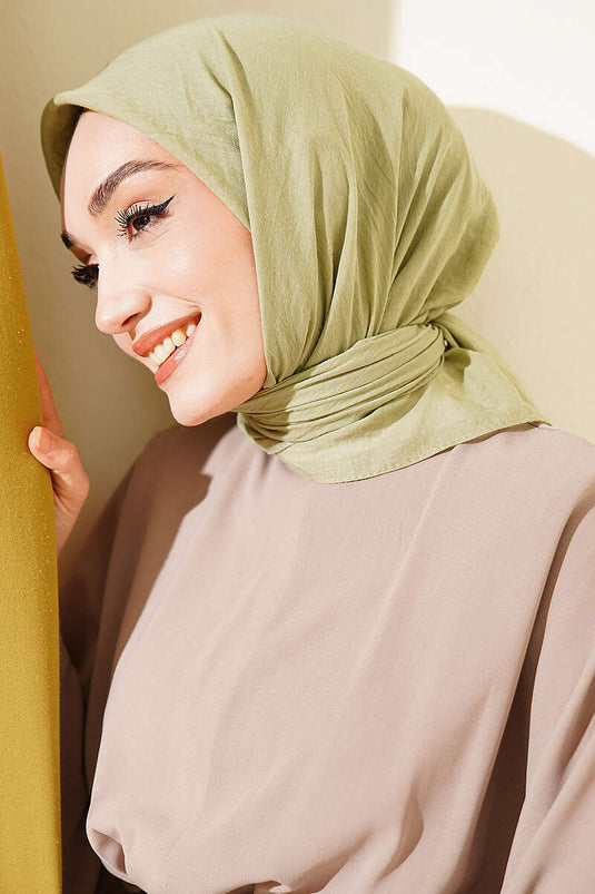 سلسلة آية وشاح قطني رقيق بلون أخضر بندق