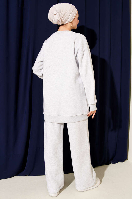 طقم قطعتين رمادي اللون بنقشة دببة تيدي، مصنوع من ثلاثة خيوط