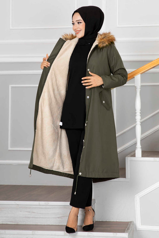 معطف الحجاب بحزام من آيلا كاكي