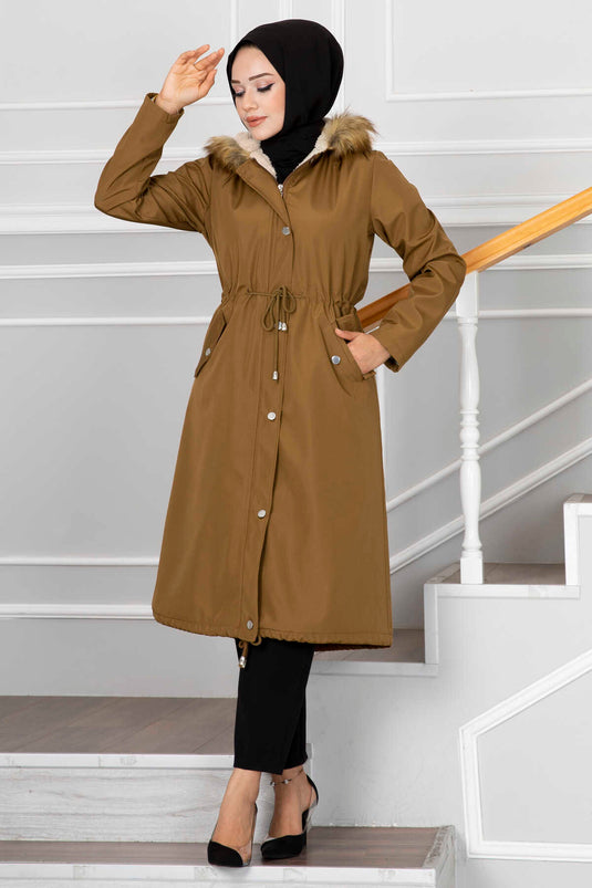 Ayla Tunnel Ceinturé Hijab Manteau Tan