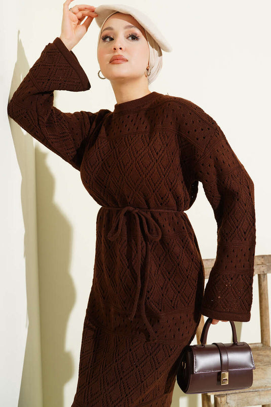 Robe en tricot ajouré motif baklava marron
