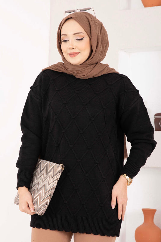 Baklava Desen Ponpon Detaylı Triko Kazak Siyah