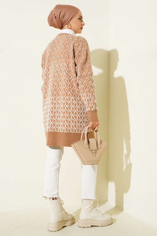Diamond Pattern Bearded Buttoned Knit Cardigan Latte