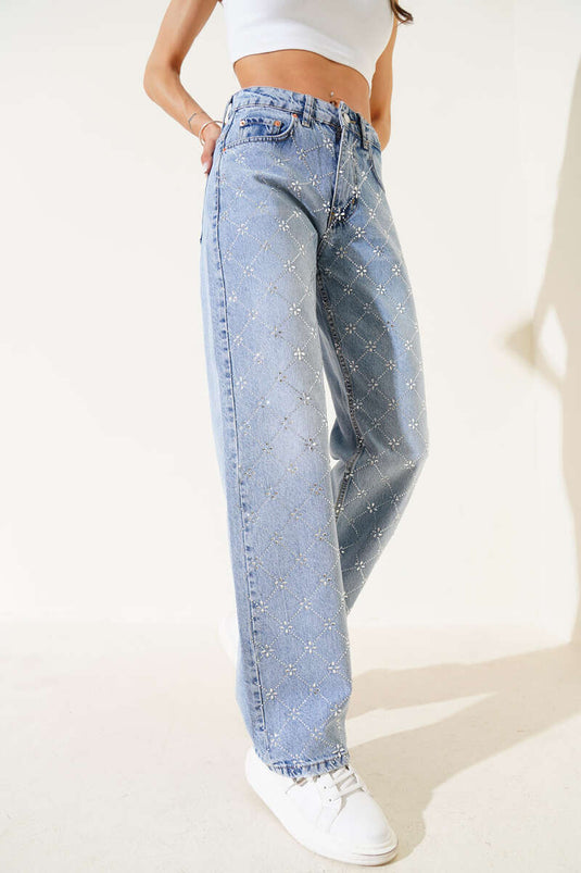 Jean à jambes larges bleu clair orné d'un motif baklava