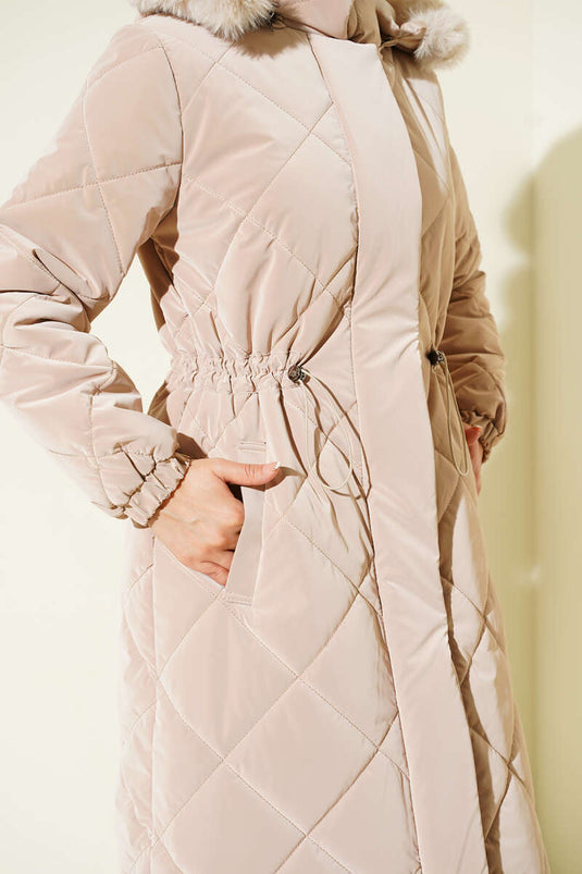 Baklava Steppmantel mit Taillentunnel, Beige