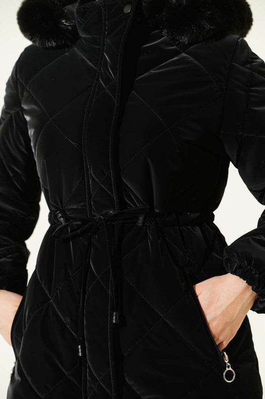 جاكيت مبطن بقلنسوة بقماش الكابيتوني، أسود