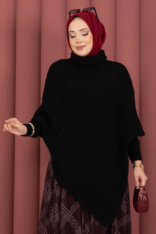 كنزة صوفية برقبة صياد غير متماثلة باللون الأسود