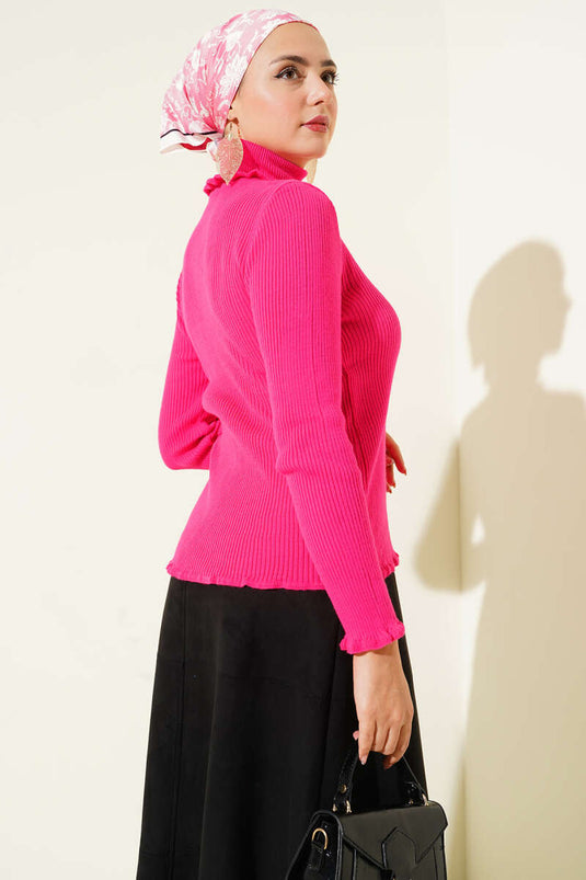 سترة محبوكة بياقة مدورة وكشكشة وردية