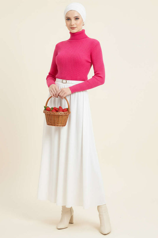 سترة وردية محبوكة مضلعة ذات رقبة مدورة