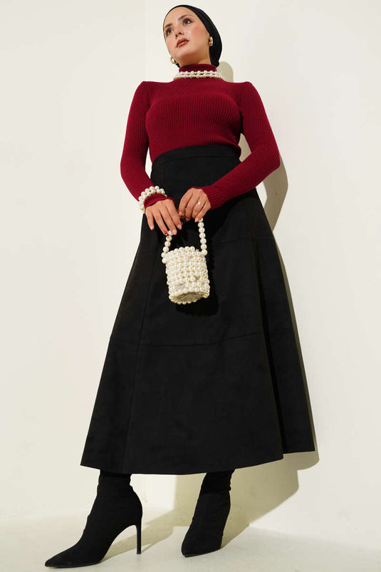 سترة محبوكة برقبة مدورة ومطوية الأصابع بلون بورجوندي