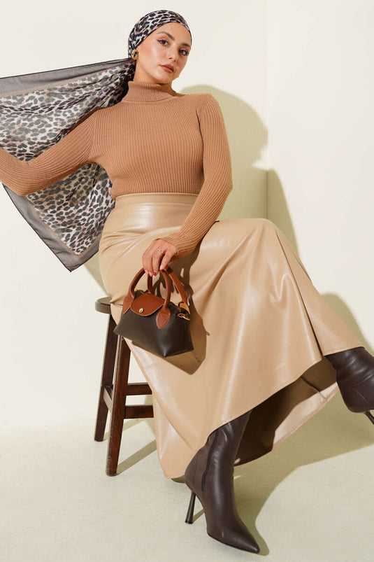 Balıkçı Yaka Parmak Geçirmeli Triko Kazak Latte