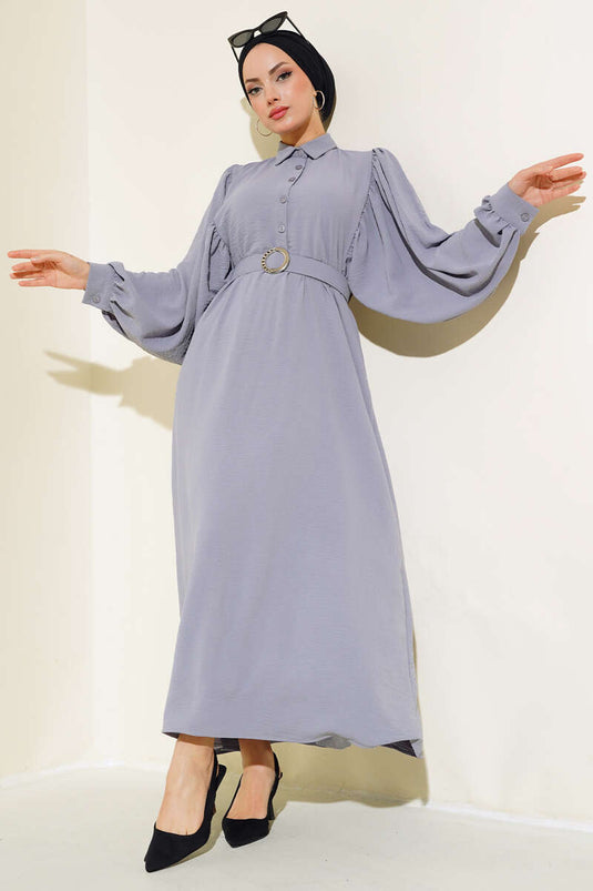 فستان رمادي بأكمام منفوخة وياقة قميص