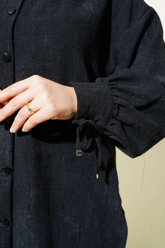 Camicia con lacci e polsini a palloncino, nera