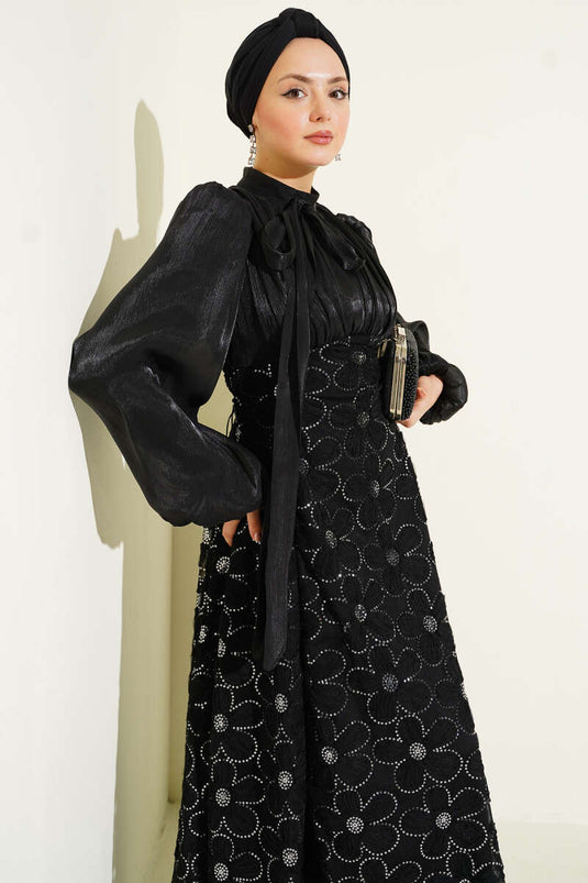 بالون كول فستان سهرة مزين بالزهور أسود