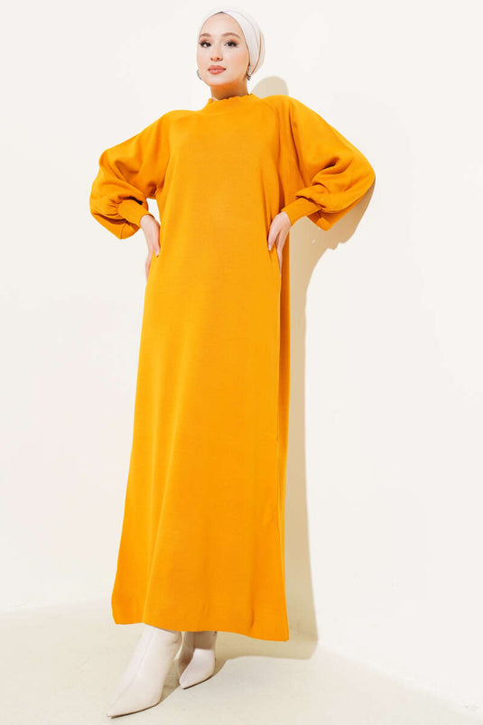 Robe en tricot à manches ballon moutarde