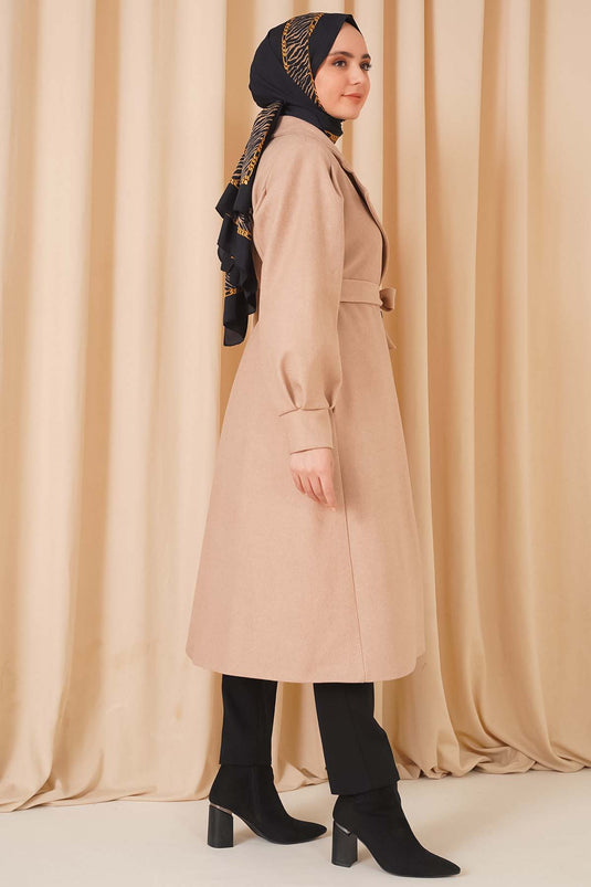 Manteau long en cachemire beige à manches ballon